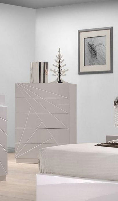 J&M Furniture - Florence White & Light Grey Lacquer 4 Piece Eastern King Platform Bedroom Set - 17852-K-4SET - GreatFurnitureDeal