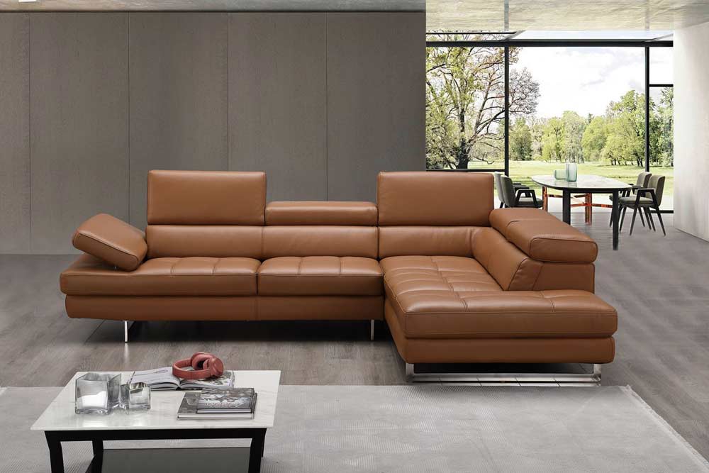 J&M Furniture - A761 Italian Leather Sectional Caramel In Right Hand Facing - 17855211-RHFC - GreatFurnitureDeal