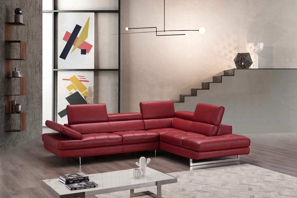 J&M Furniture - A761 Italian Leather Sectional Red In Right hand Facing - 178554-RHFC - GreatFurnitureDeal