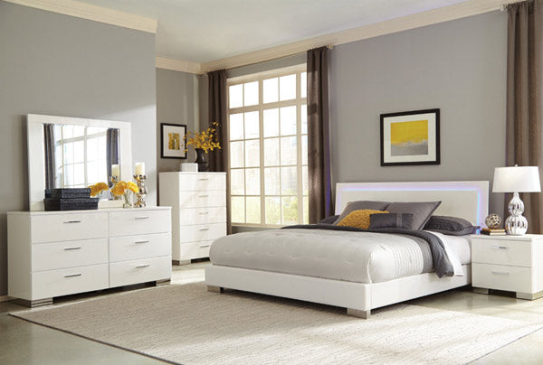 Coaster Furniture - Felicity White 4 Piece Eastern King Platform Bedroom Set - 203500KE-4SET - GreatFurnitureDeal