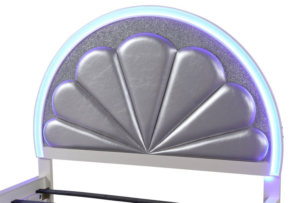 GFD Home - Perla King 5 Pc Vanity LED Bedroom Set Made with Wood in Milky White - GreatFurnitureDeal