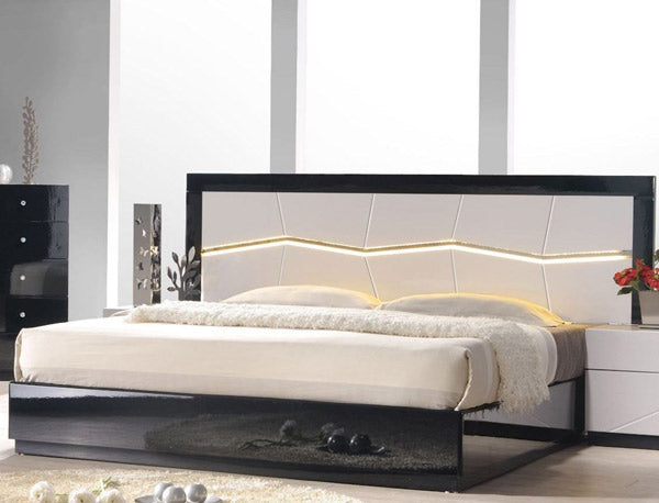 J&M Furniture - Turin Light Grey and Black Lacquer Queen Platform Bed - 17854-Q