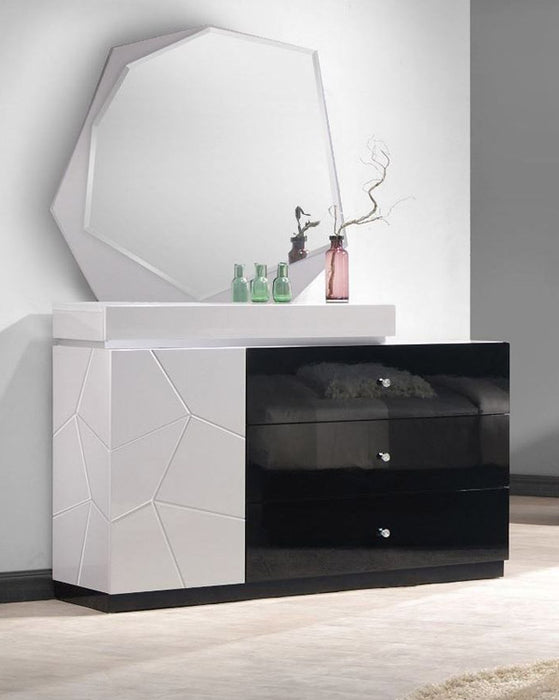 J&M Furniture - Turin Light Grey and Black Lacquer 4 Piece Queen Platform Bedroom Set - 17854-Q-4SET