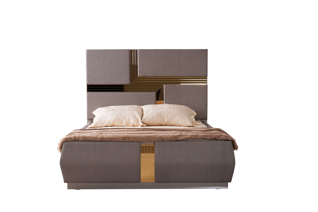 GFD Home - Lorenzo Queen Bed - GreatFurnitureDeal