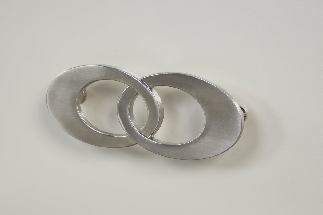 GFD Home - Perla King 5 Pc Vanity LED Bedroom Set Made with Wood in Milky White - GreatFurnitureDeal