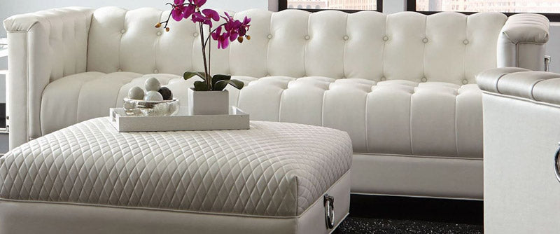 Chaviano pearl white living best sale room set