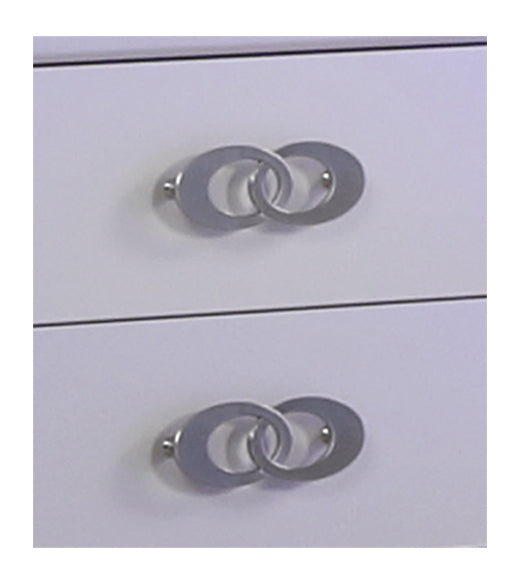 GFD Home - Perla Queen 5 Pc Vanity LED Bedroom Set Made with Wood in Milky White - GreatFurnitureDeal