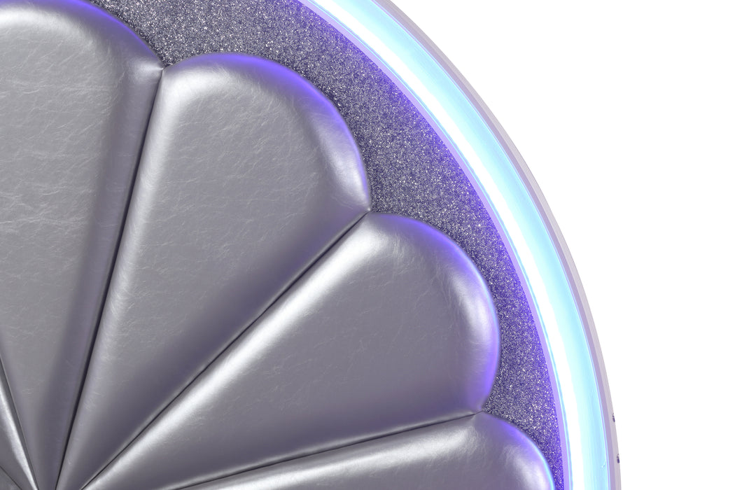 GFD Home - Perla King 5-N Pc LED Bedroom Set Made with Wood in Milky White - GreatFurnitureDeal