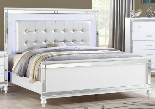 GFD Home - Sterling King Size Upholstered LED Bed made with wood in White Color - GreatFurnitureDeal