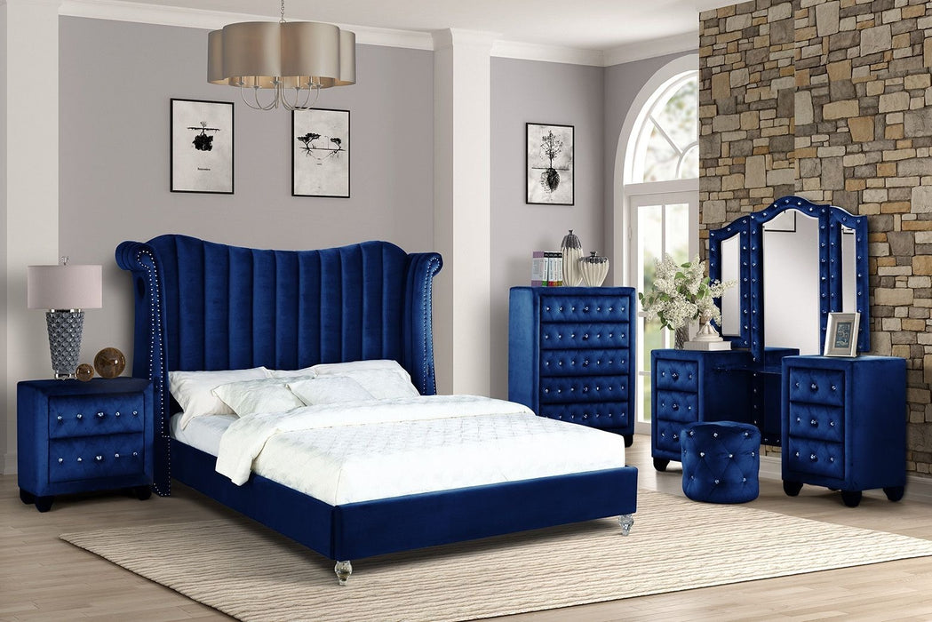 GFD Home - Tulip Queen Bed in Blue - GreatFurnitureDeal