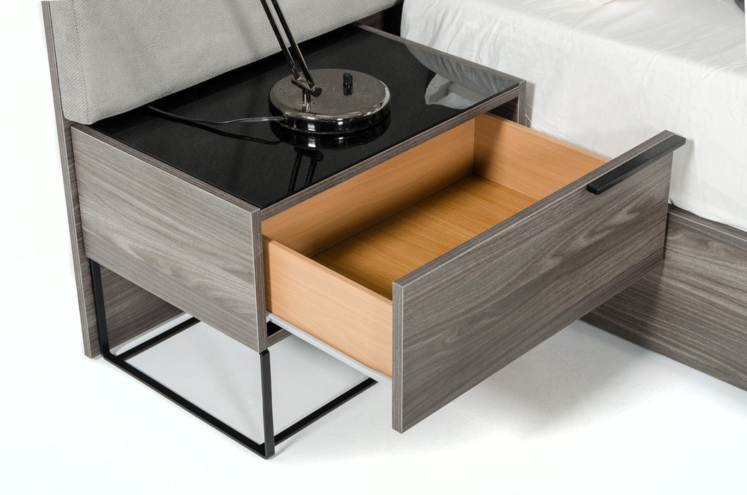 VIG Furniture - Nova Domus Enzo Italian Modern Grey Oak & Fabric Bedroom Set - VGACENZO-SET
