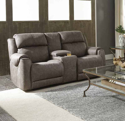 Southern Motion - Safe Bet Double Reclining Loveseat W/ Console - 757-28