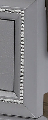 GFD Home - Rick Upholstered Low Profile Platform Amber Queen Silver LED Bed made with Wood - GreatFurnitureDeal