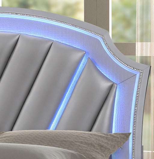 GFD Home - Rick Upholstered Low Profile Platform Amber Queen Silver LED Bed made with Wood - GreatFurnitureDeal