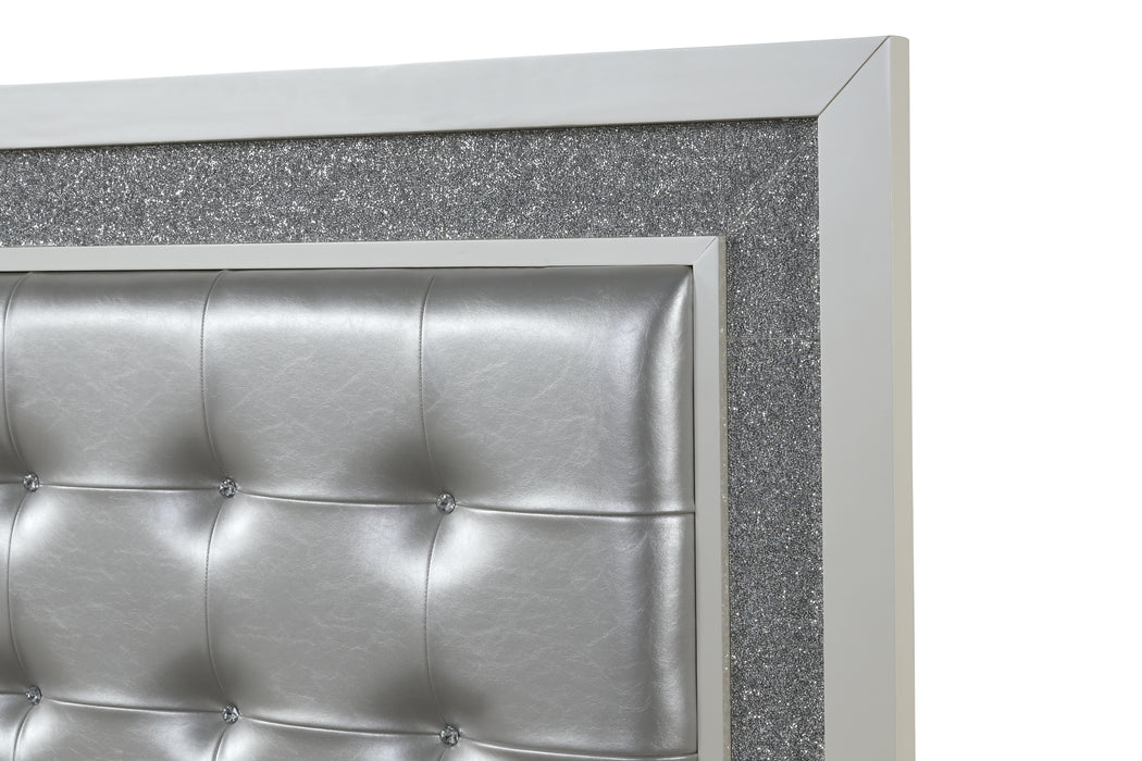 GFD Home - Passion LED Queen Bed Made with Wood in Milky White - GreatFurnitureDeal