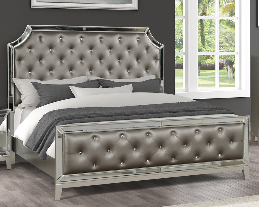 GFD Home - Harmony Queen Size Mirror Front Bed made with Wood in Silver Color - GreatFurnitureDeal