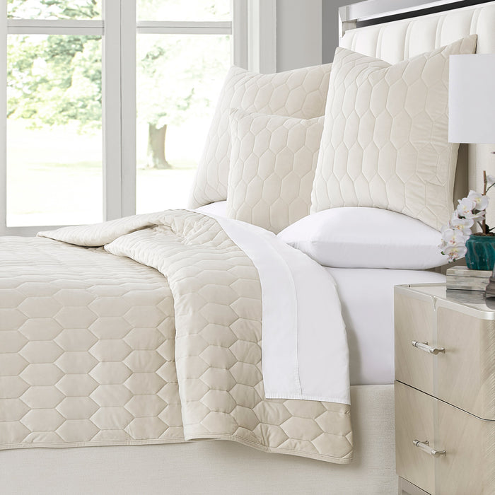 AICO Furniture - Niagara 3 Piece Queen Quilt Set"Sand - BCS-QQT3-NIAGRA-SND - GreatFurnitureDeal