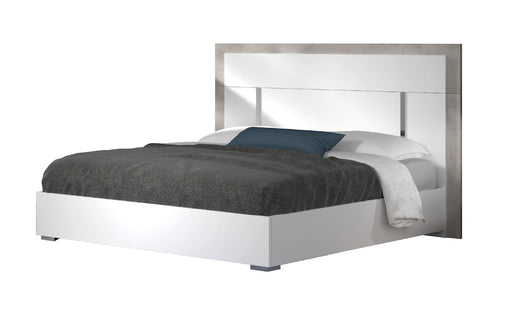 J&M Furniture - Ada Queen Bed in White Matt - 17448Q - GreatFurnitureDeal