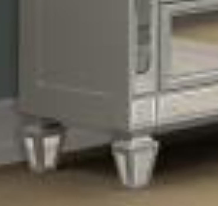 GFD Home - Symphony 5-N Pc Queen Bed Silver - GreatFurnitureDeal