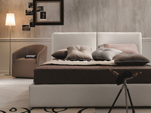 J&M Furniture - Clay Queen Platform Storage Bed - 18083-Q - GreatFurnitureDeal