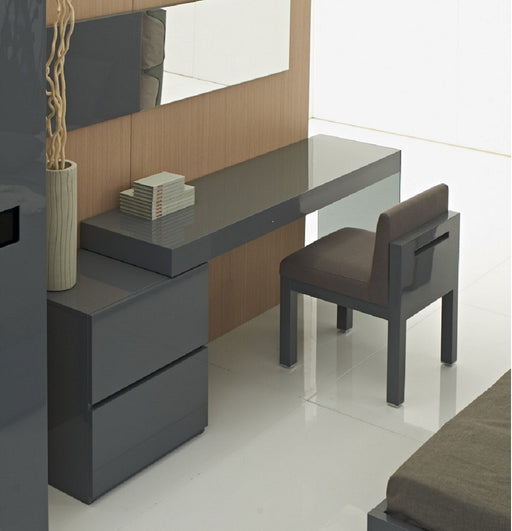 J&M Furniture - Coach Modern Office Desk - 18075 - GreatFurnitureDeal