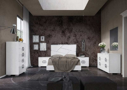 ESF Furniture - Status Italy 4 Piece Queen Bedroom Set in White - DAFNEQ-4SET