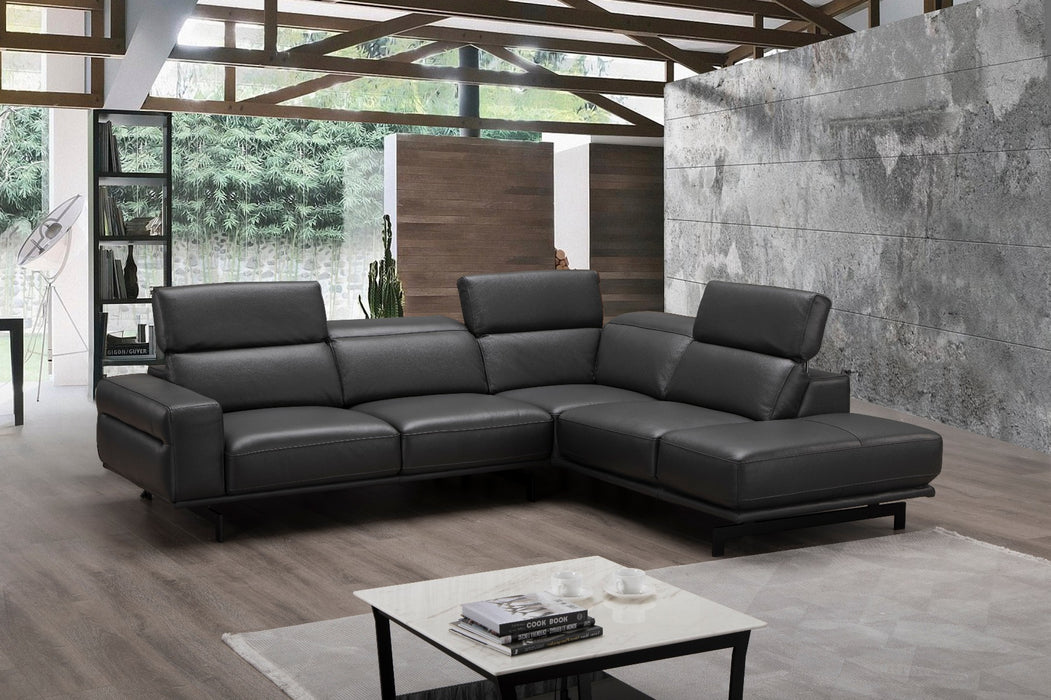 J&M Furniture - Davenport Slate Grey Sectional in Right Facing - 18875-RHFC