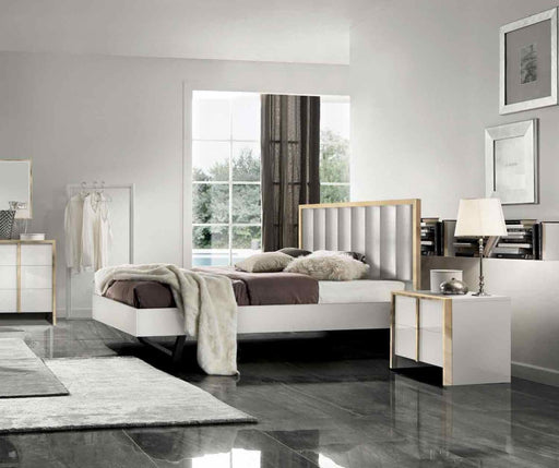 J&M Furniture - Fiocco 3 Piece Queen Bedroom Set in Gold Leaf - 17454Q-3SET - GreatFurnitureDeal