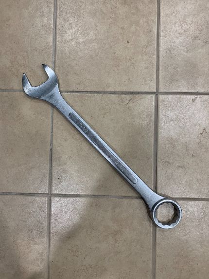 2 1-2" Pittsburgh brand Wrench - GreatFurnitureDeal
