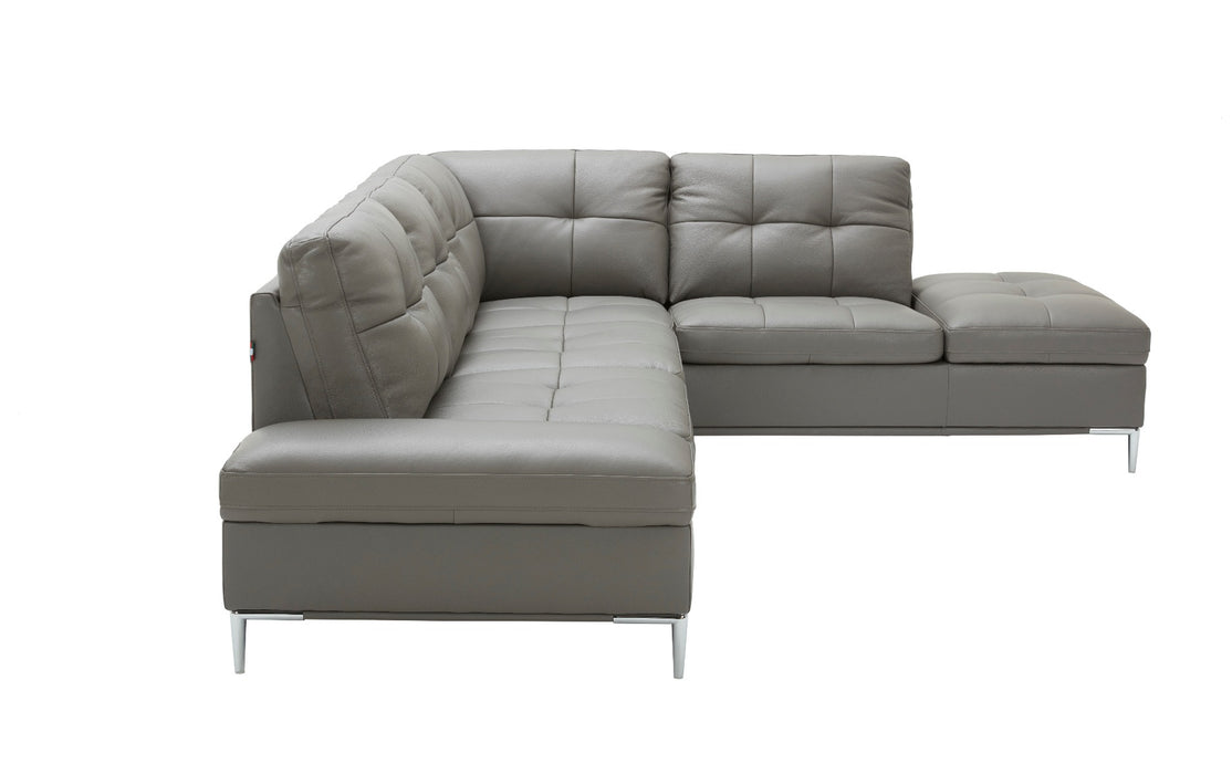 J&M Furniture - Leonardo Grey in Right Hand Facing Modern Sectional Sofa - 18996-RHFC