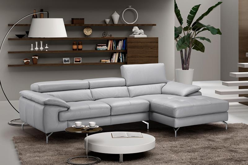 J&M Furniture - Liam Premium Leather Sectional - 18273