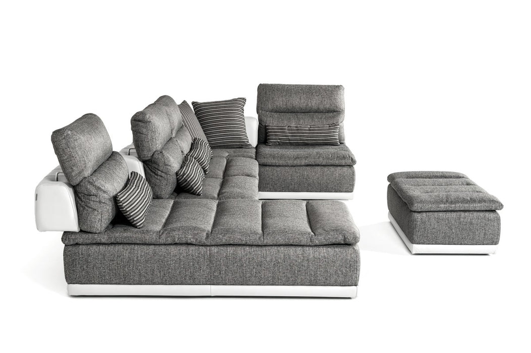 VIG Furniture - David Ferrari Panorama Italian Modern Sectional Sofa - VGFTPANORAMA-GRYWHT-2 - GreatFurnitureDeal
