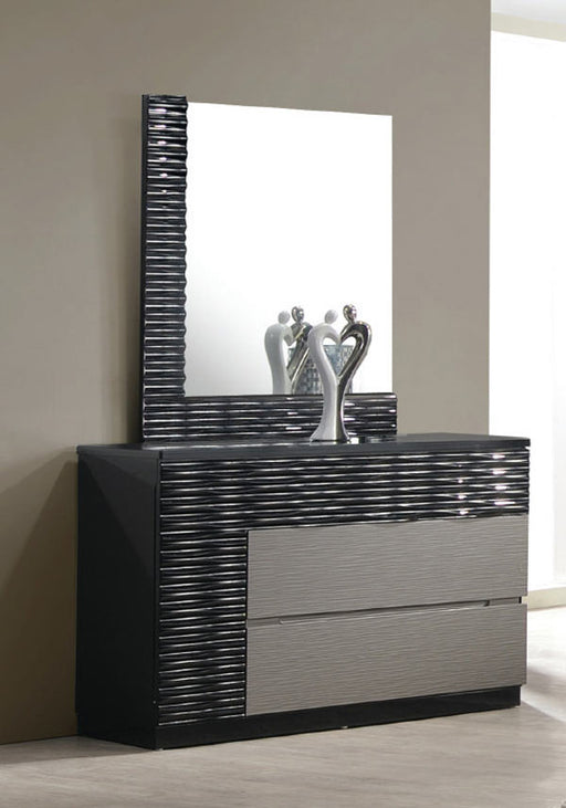 Mariano Furniture - Romania 4 Drawer Dresser with Mirror - BMROMANIA-DM