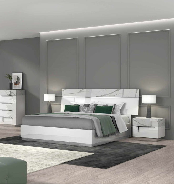 J&M Furniture - Sunset 5 Piece Eastern King Bedroom Set in Glossy White Lacquer - 17646EK-5SET