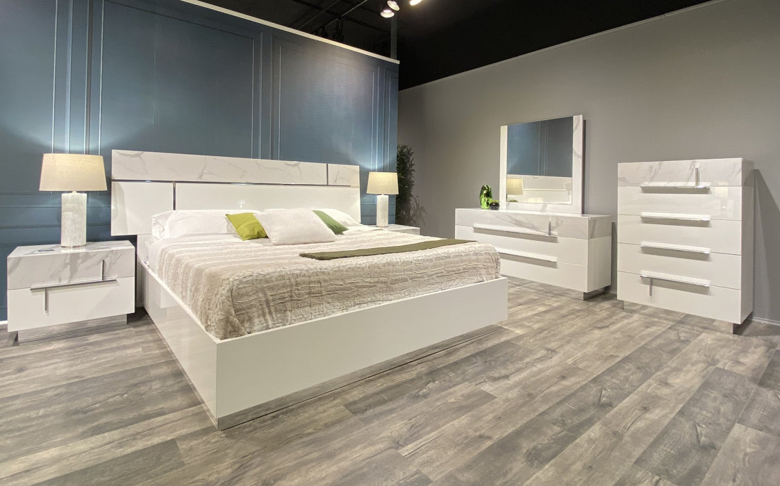 J&M Furniture - Sunset 6 Piece Eastern King Bedroom Set in Glossy White Lacquer - 17646EK-6SET