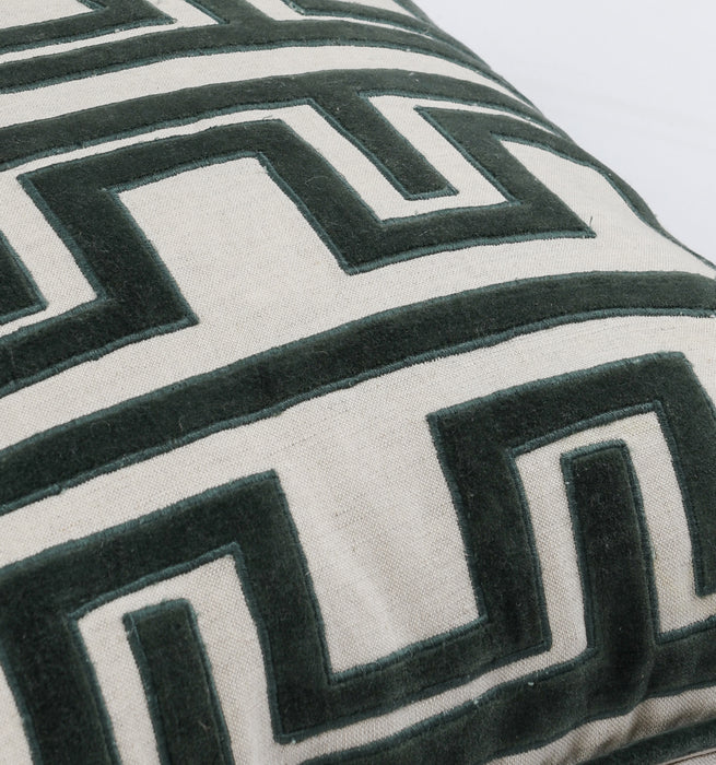 Classic Home Furniture - DV Arlo Forest Green 22x22 Pillow (Set of 2) - V240126