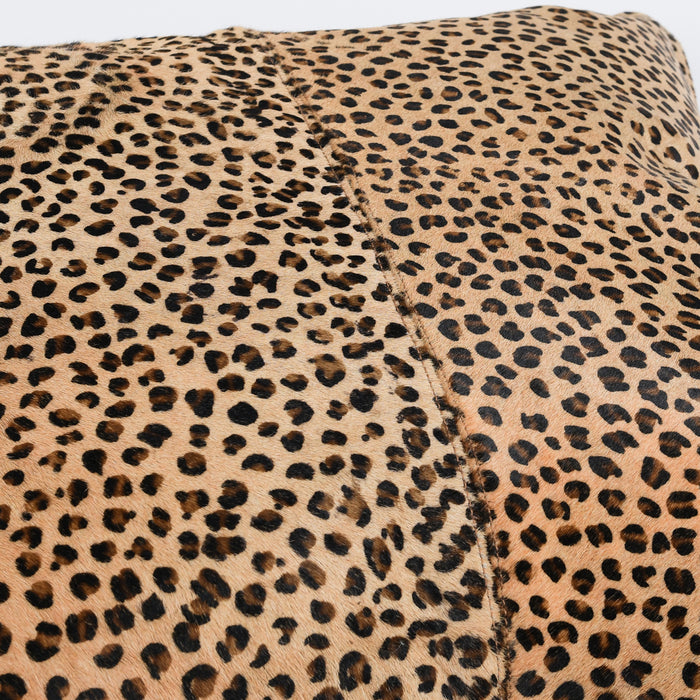Classic Home Furniture - DV Leopard Hide Camel/Black 20x20 Pillow (Set of 2) - V240130